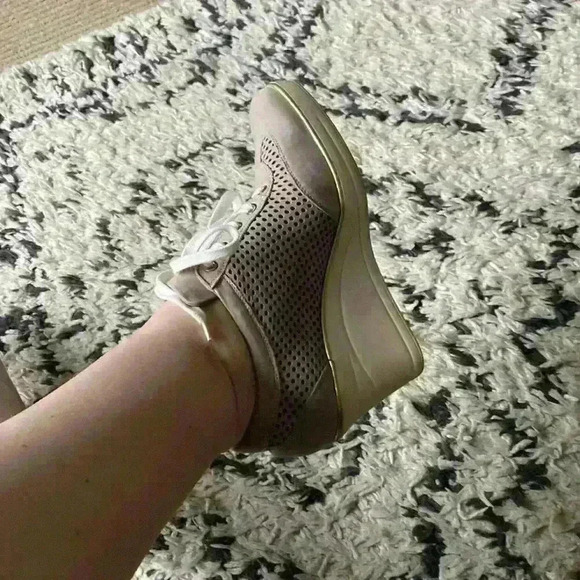 Platform Leather Sneaker Shoe high platform sneaker shoe size 38 EUR. - Picture 15 of 15